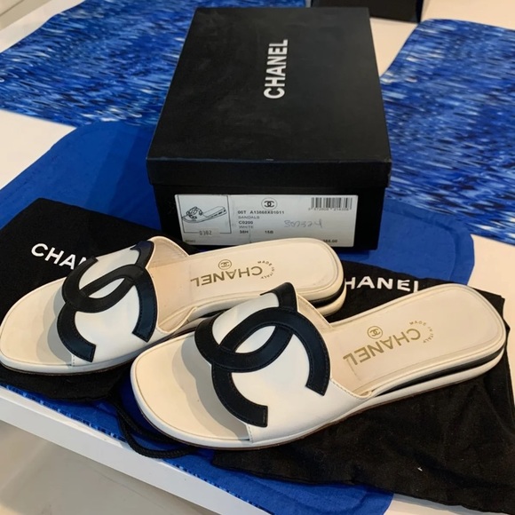 CHANEL Shoes - Chanel sandals